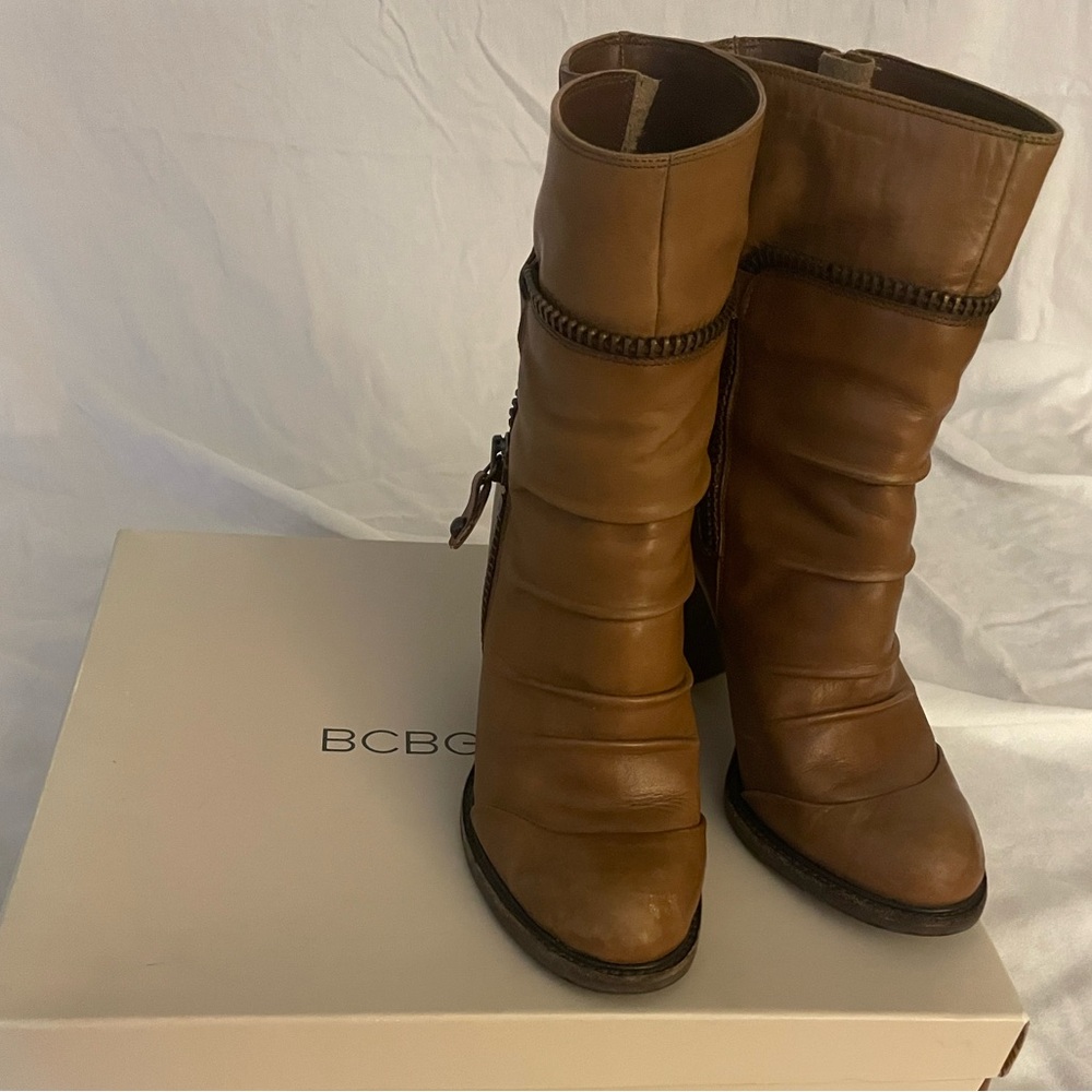 Bcbgeneration Clown Boot Size 7.5 In Acorn - image 1
